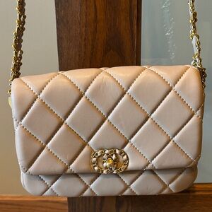 Elegant Beige Quilted Women's Bag